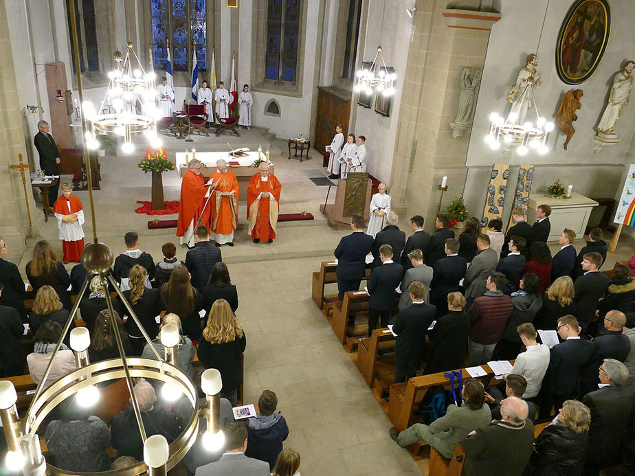 Firmung 2017 in Naumburg (Foto: Karl-Franz Thiede)